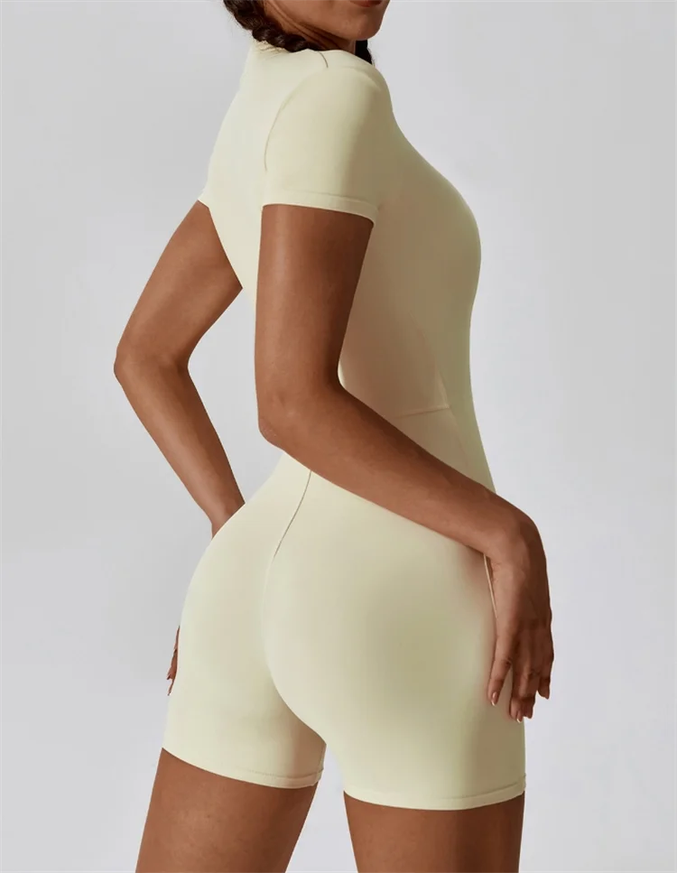 One-piece yoga suit